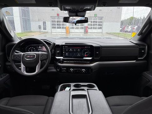 Used 2025 GMC Sierra 1500 Elevation AWD/4WD image 10
