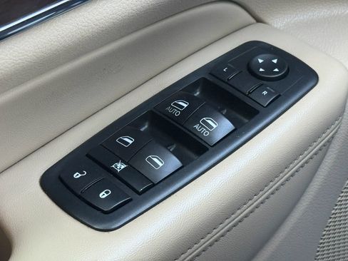 Used 2017 Jeep Grand Cherokee Limited AWD/4WD image 43