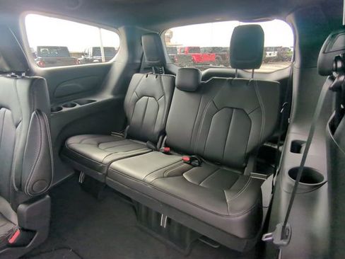 New 2026 Chrysler Voyager LX image 16