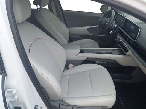 Used 2025 Hyundai Ioniq 6 SEL RWD image 16