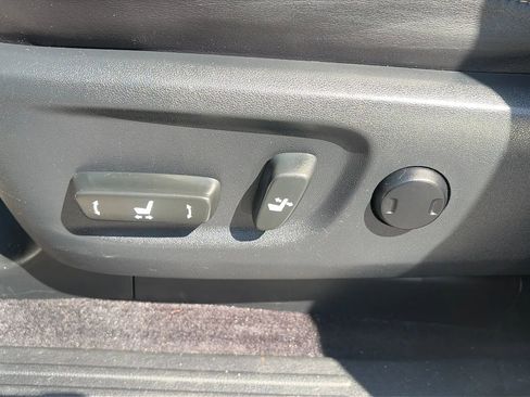 Used 2010 Lexus GX 460 image 29