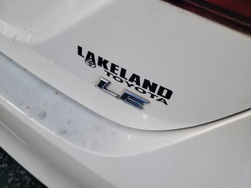 Used 2022 Toyota Camry LE FWD image 10