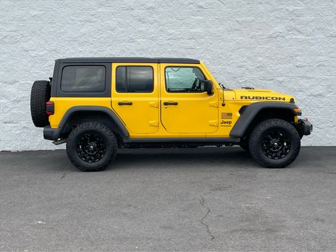 Used 2019 Jeep Wrangler Unlimited Rubicon w/ Cold Weather Group image 5