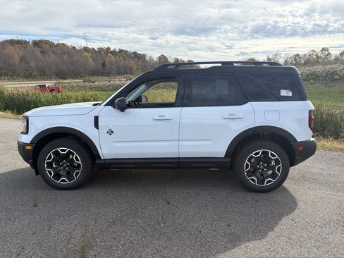 New 2025 Ford Bronco Sport Outer Banks w/ Outer Banks Tech Package+ image 2