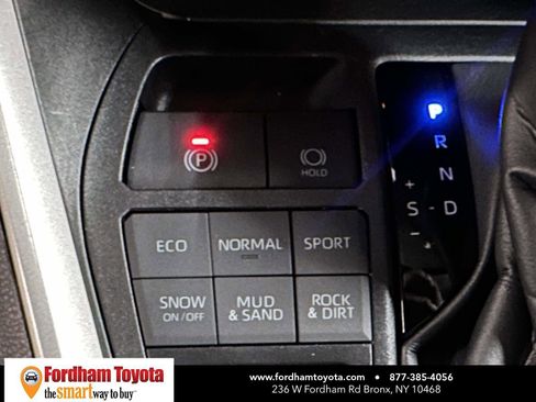 Used 2025 Toyota RAV4 XLE image 24