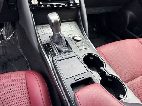 Certified 2024 Lexus IS 350 F Sport RWD image 21
