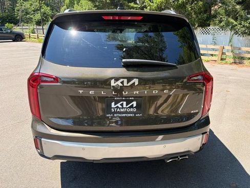 Used 2023 Kia Telluride S w/ S Sunroof Package AWD/4WD image 6