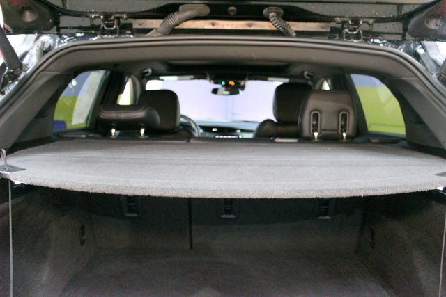 Used 2023 Cadillac XT4 Sport w/ Sun And Sound Package AWD/4WD image 17