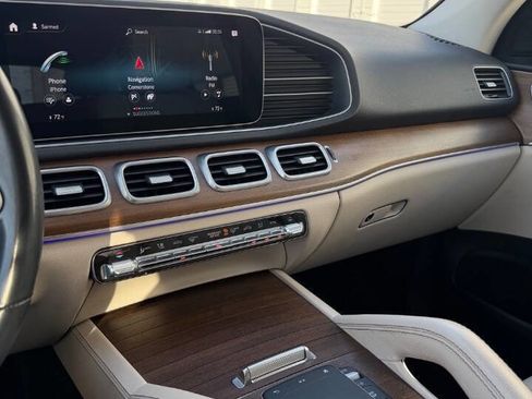 Used 2021 Mercedes-Benz GLE 350 w/ Premium Package image 17