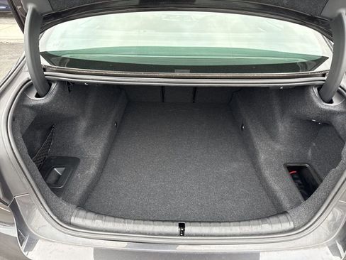 Used 2021 BMW 530i xDrive w/ Convenience Package image 19