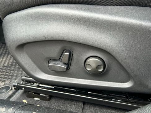 New 2025 Jeep Compass Latitude w/ Sun & Sound Group image 16