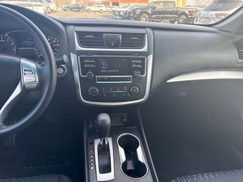 Used 2017 Nissan Altima 2.5 S w/ Power Driver Seat Package image 18