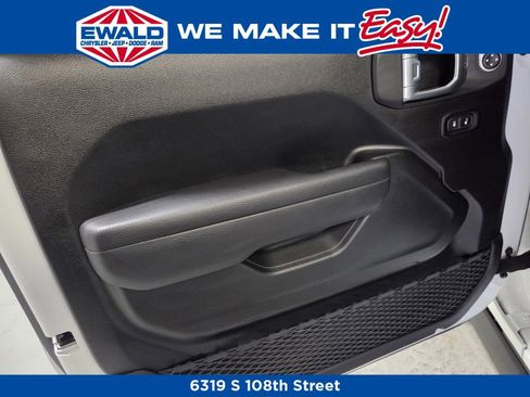 New 2026 Jeep Gladiator Willys image 16