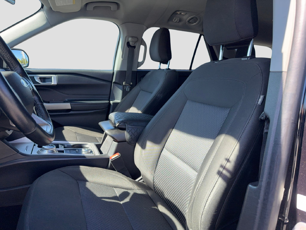 Used 2022 Ford Explorer XLT AWD/4WD image 12