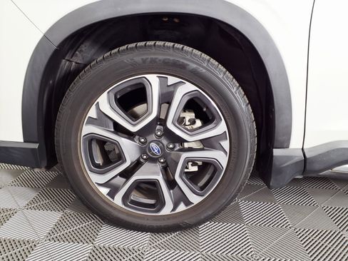 Used 2023 Subaru Ascent Touring AWD/4WD image 7
