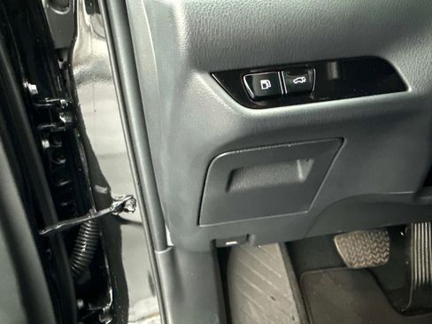 Used 2025 Lexus NX 300h AWD w/ Luxury Package image 30