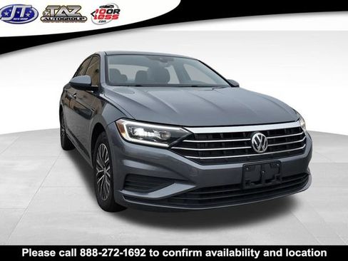 Used 2019 Volkswagen Jetta SEL image 1