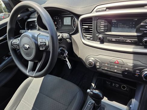 Used 2016 Kia Sorento FWD image 30