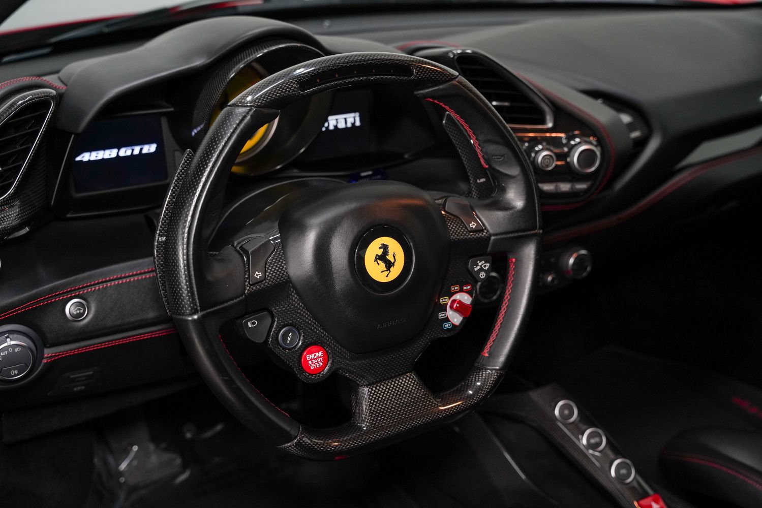 Used 2016 Ferrari 488 GTB RWD image 38