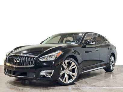 Used 2018 INFINITI Q70 L 3.7 w/ Sensory Package