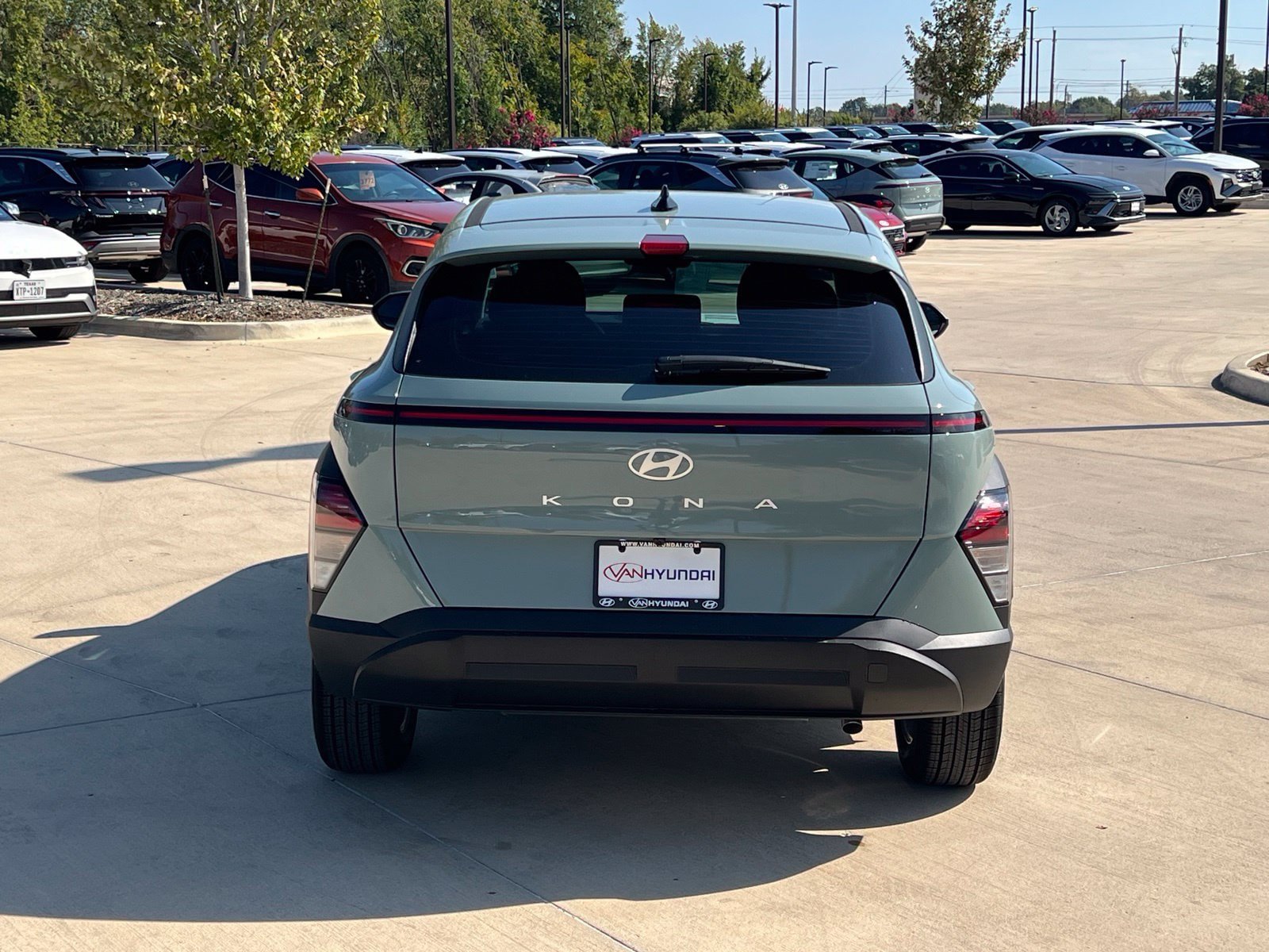 New 2027 Hyundai Kona SE FWD image 10