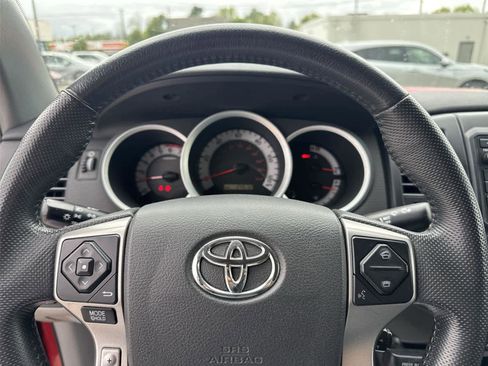 Used 2015 Toyota Tacoma 4x4 Access Cab image 17