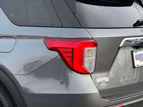 Used 2022 Ford Explorer XLT w/ Equipment Group 202A image 8