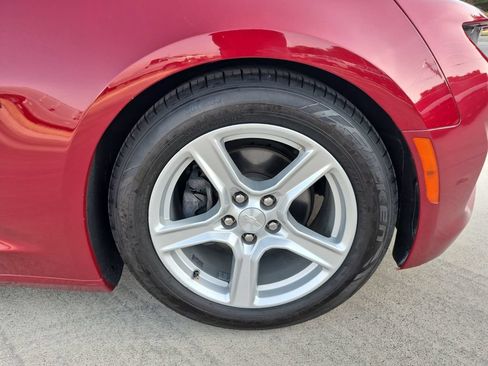 Used 2019 Chevrolet Camaro LT RWD image 10