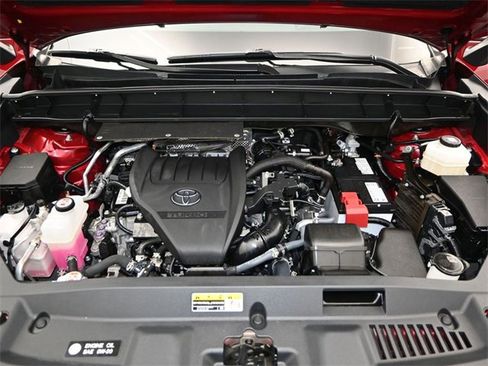 Used 2024 Toyota Highlander XSE image 18