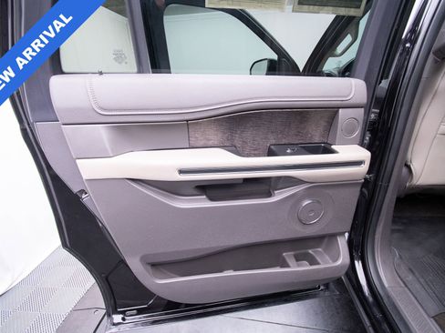 Used 2020 Ford Expedition Max Limited w/ Equipment Group 301A image 19