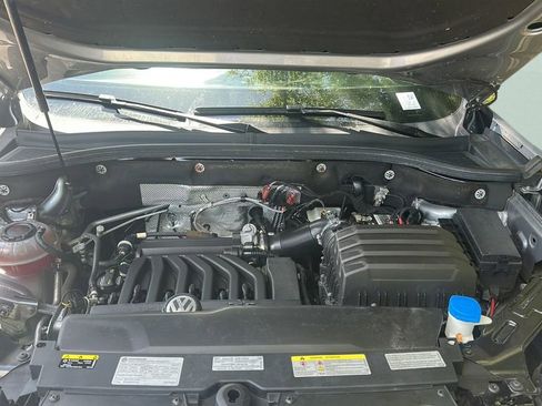 Used 2021 Volkswagen Atlas Cross Sport SE image 26