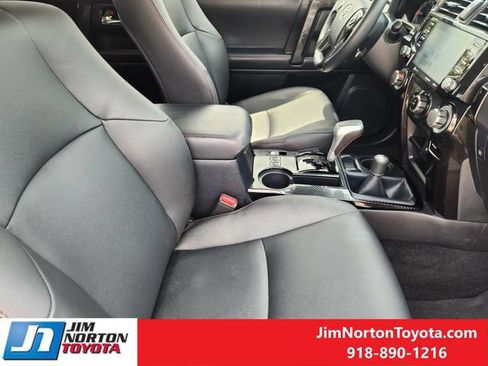 Used 2024 Toyota 4Runner TRD Off-Road Premium w/ Moonroof Package AWD/4WD image 15