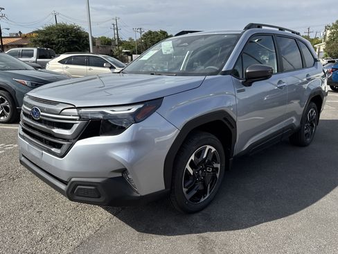 New 2025 Subaru Forester Premium image 7