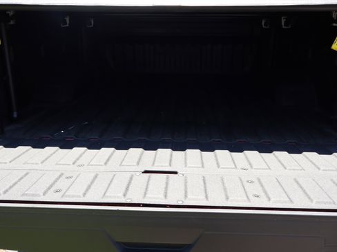 Used 2025 GMC Sierra 2500 AT4 w/ AT4 Premium Plus Package AWD/4WD image 54