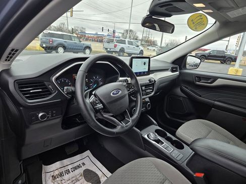 Certified 2022 Ford Escape SE w/ Convenience Package image 2