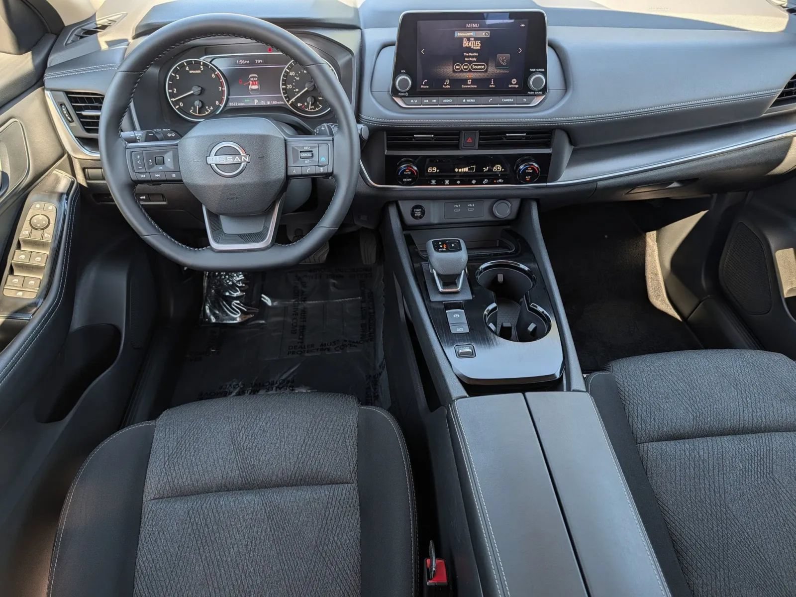 Used 2025 Nissan Rogue SV FWD image 19