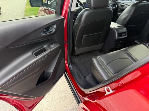 Used 2019 Chevrolet Equinox Premier image 15