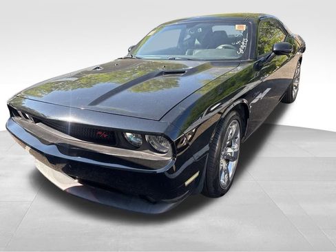 Used 2014 Dodge Challenger R/T Plus image 2