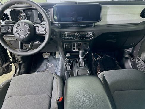 Used 2024 Jeep Wrangler Sport S image 18