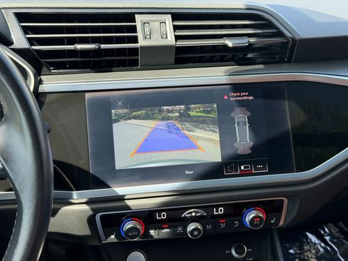 Used 2019 Audi Q3 2.0T Premium Plus AWD/4WD image 17