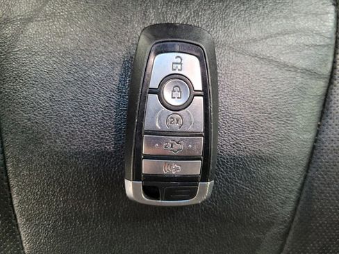 Used 2019 Ford Edge Titanium w/ Equipment Group 301A FWD image 32