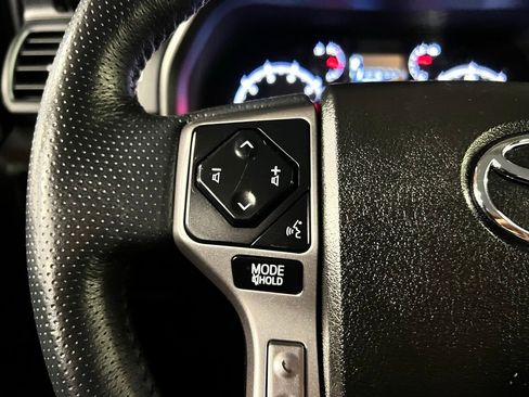 Used 2023 Toyota 4Runner SR5 Premium image 17