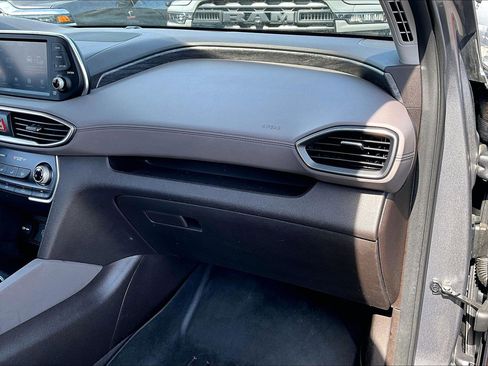 Used 2019 Hyundai Santa Fe SE image 13