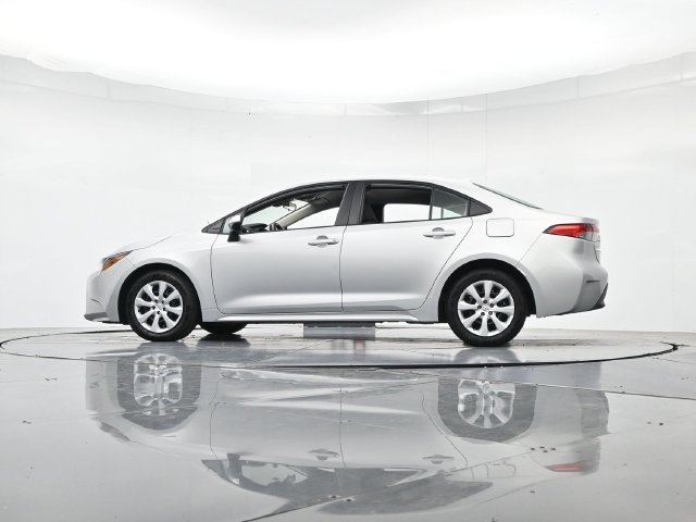 Used 2024 Toyota Corolla LE FWD image 39