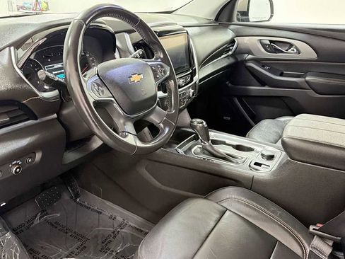 Used 2019 Chevrolet Traverse LT w/ LT Premium Package AWD/4WD image 12