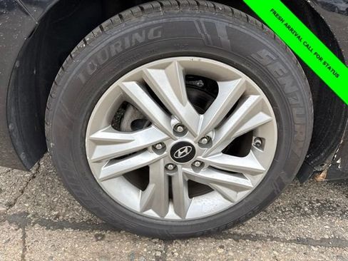 Used 2020 Hyundai Elantra SEL FWD image 9