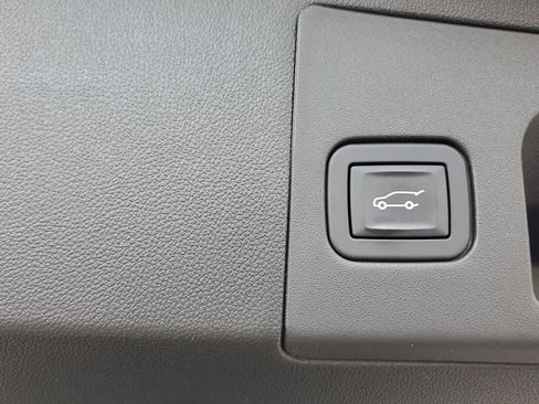 Used 2019 Cadillac XT5 Luxury image 26