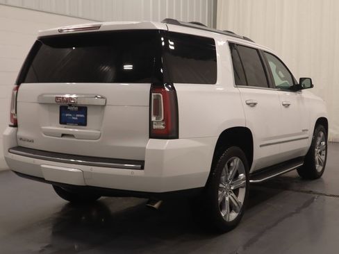 Used 2017 GMC Yukon Denali w/ Open Road Package AWD/4WD image 10