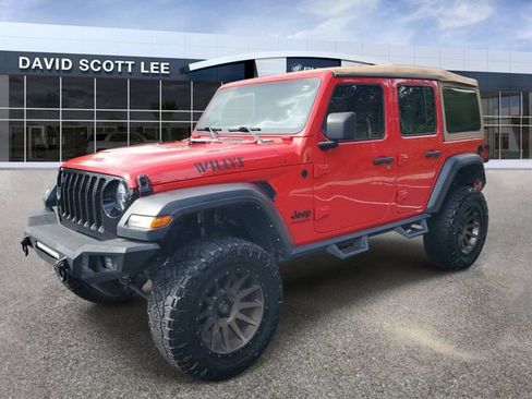 Used 2021 Jeep Wrangler Unlimited Sport AWD/4WD image 2