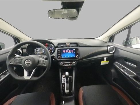 New 2025 Nissan Versa SR w/ Trunk Package image 16